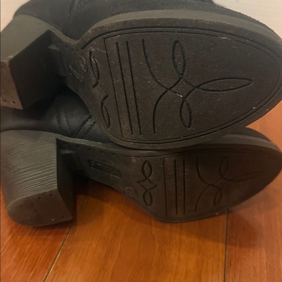 Women’s Makalu California black slouch heeled boots 3” heel faux suede sz 9 - Picture 7 of 8